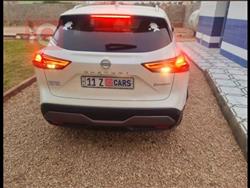 نيسان قاشقاي